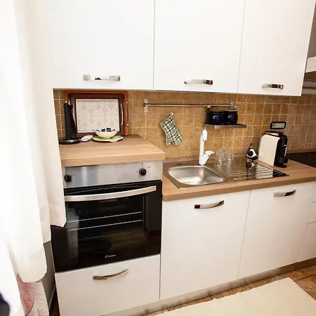 Semesterbostad Guest Art In Gallura - Ixihome *