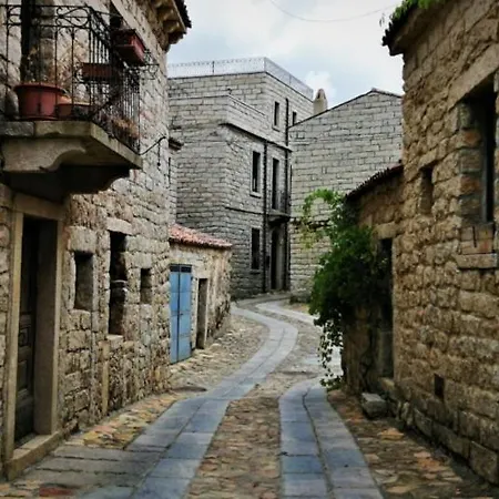 Guest Art In Gallura - Ixihome * Aggius