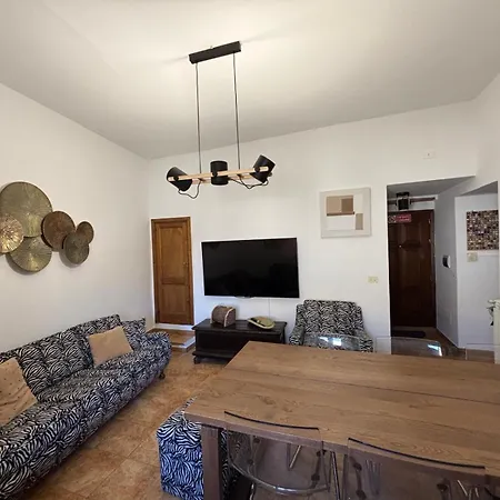Semesterbostad Guest Art In Gallura - Ixihome Aggius