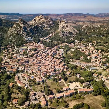 Nyaraló Guest Art In Gallura - Ixihome Aggius